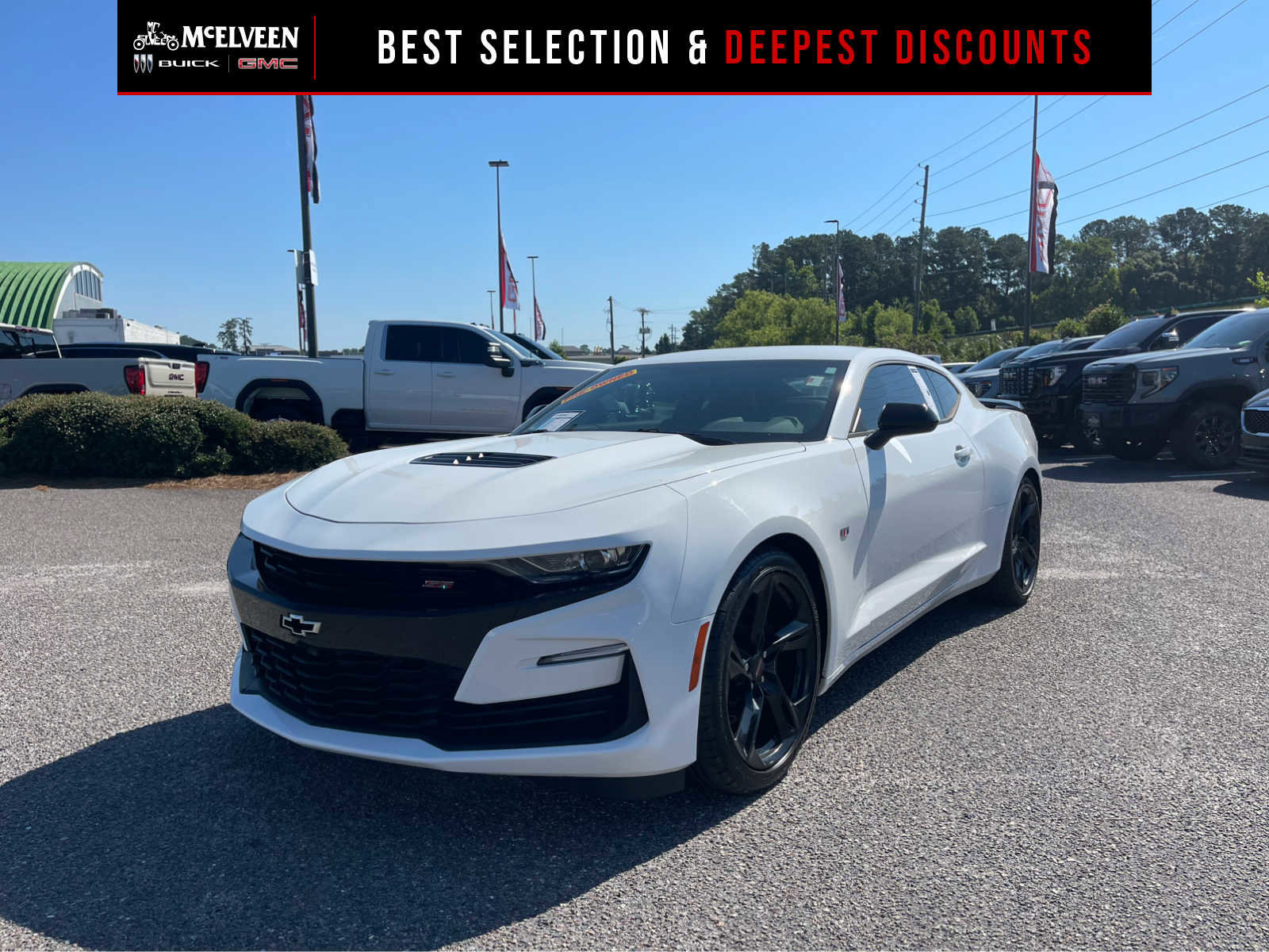 Used 2019 Chevrolet Camaro SS w/ Black Appearance Package RWD image 1