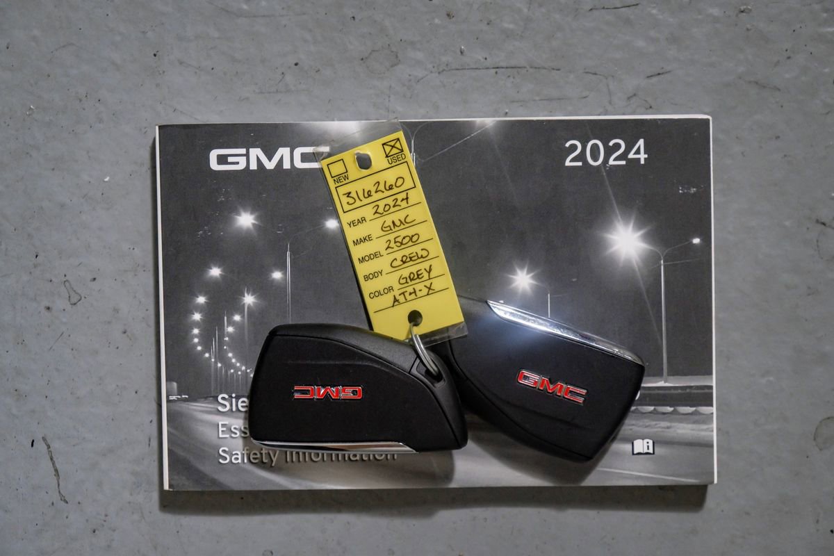 Used 2024 GMC Sierra 2500 AT4X image 61