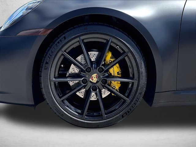 Used 2024 Porsche 911 Carrera 4 AWD/4WD image 10