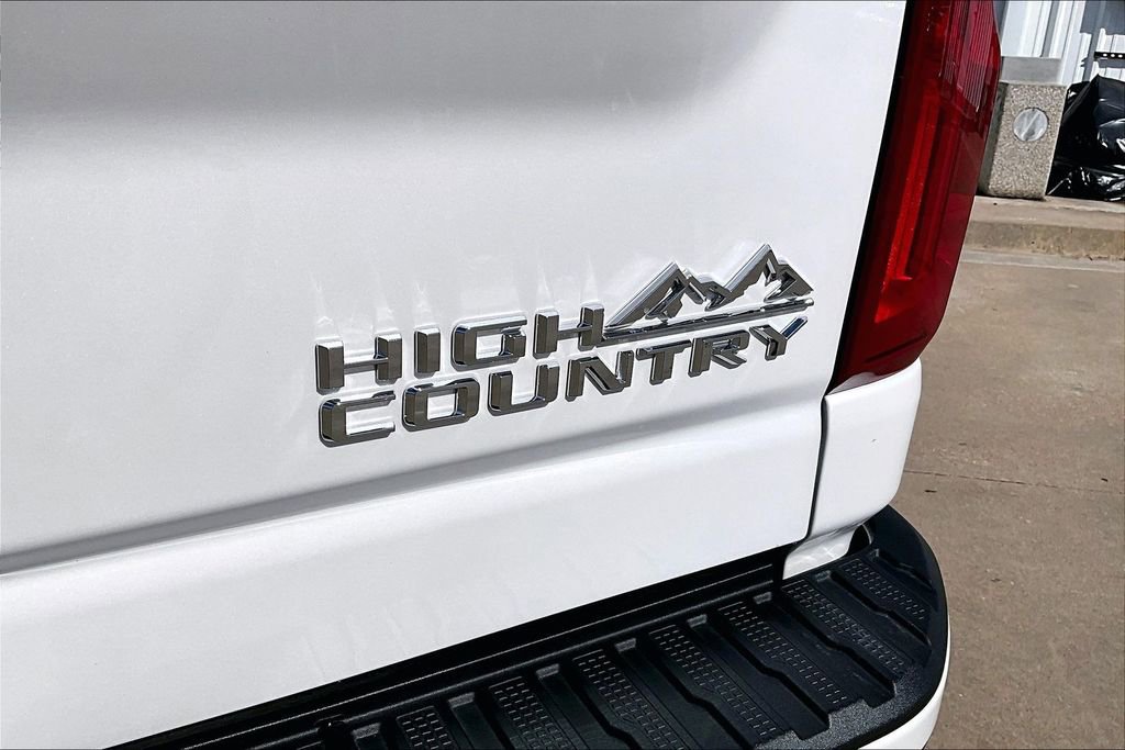 Used 2024 Chevrolet Silverado 2500 High Country w/ High Country Premium Package image 41