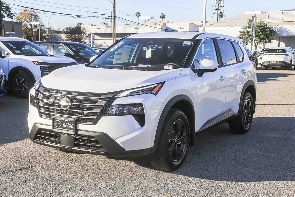 New 2026 Nissan Rogue SV FWD image 3