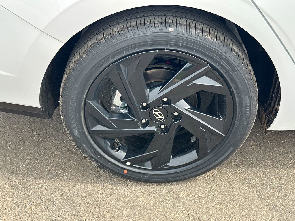 New 2026 Hyundai Elantra SEL Sport image 17