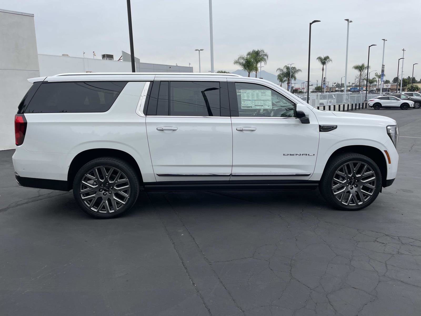 New 2026 GMC Yukon XL Denali Ultimate image 4