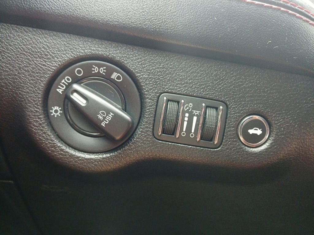Used 2019 Dodge Charger Scat Pack w/ Plus Group RWD image 25