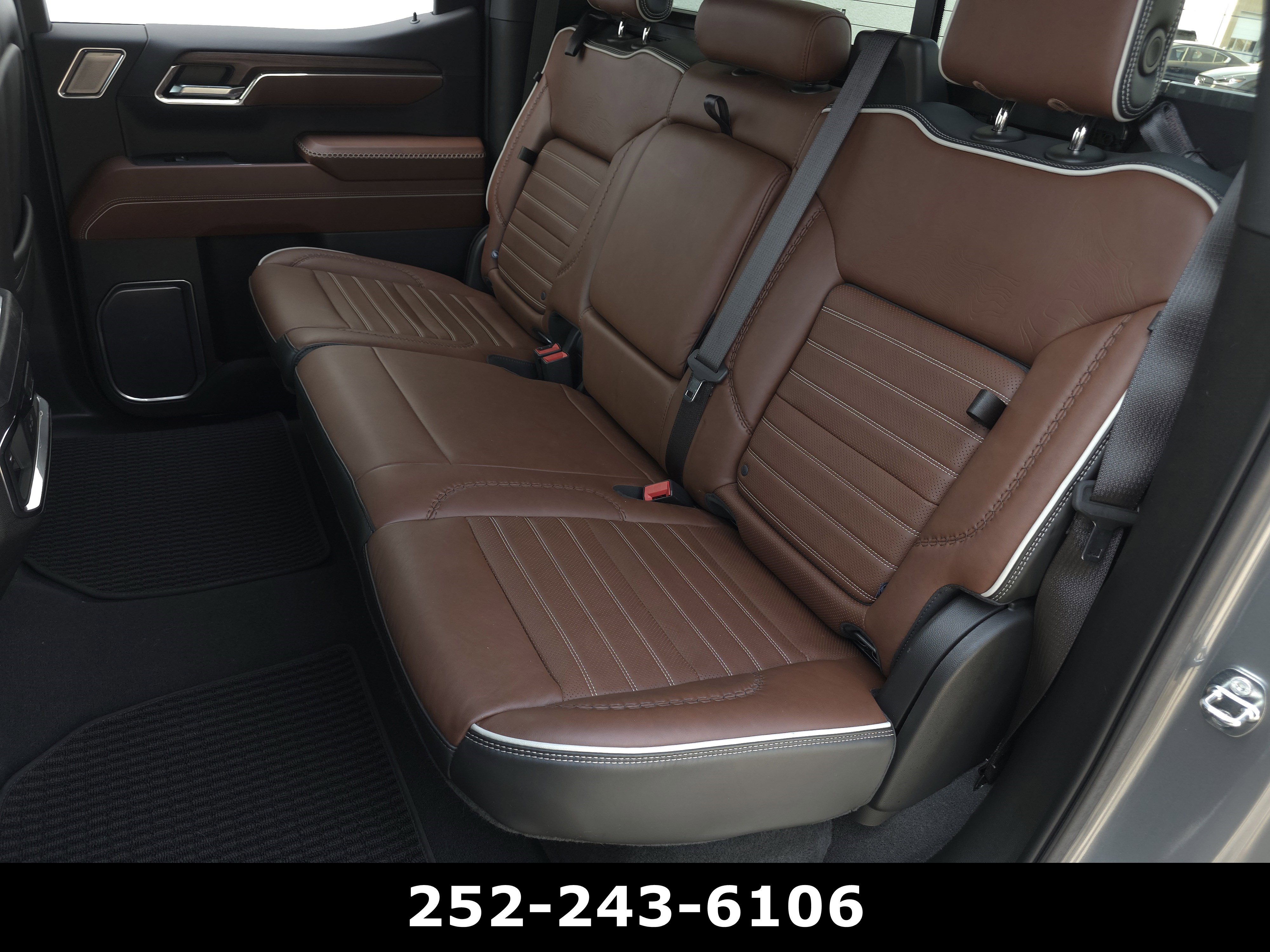 Used 2024 GMC Sierra 1500 Denali Ultimate AWD/4WD image 32