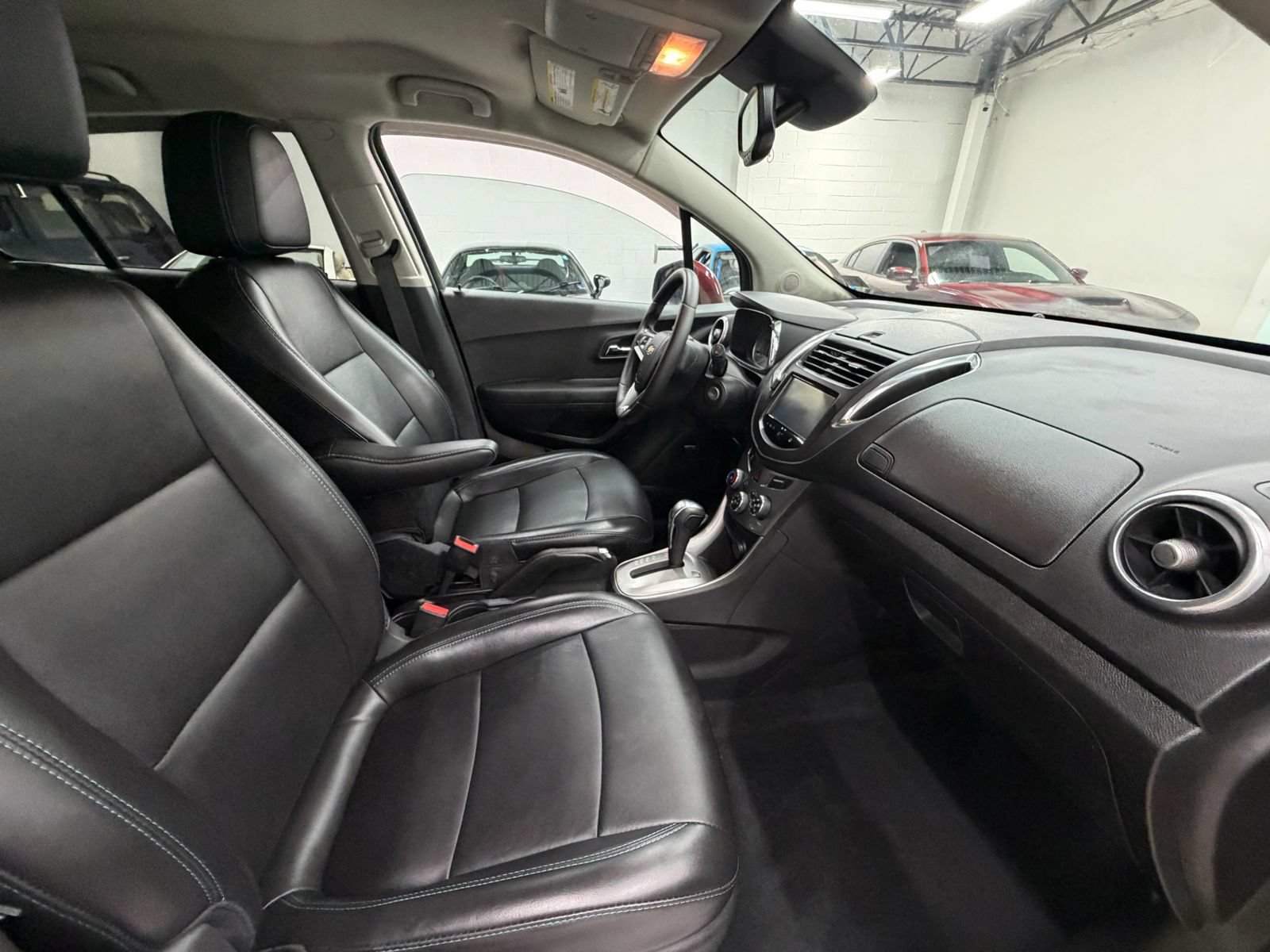 Used 2016 Chevrolet Trax LTZ AWD/4WD image 21