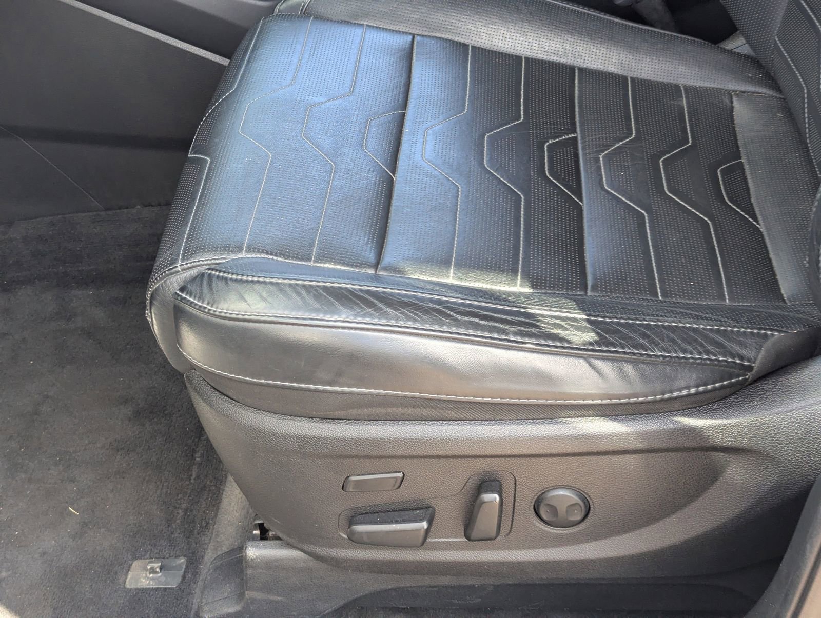 Used 2020 Kia Telluride SX w/ SX Prestige Package image 19