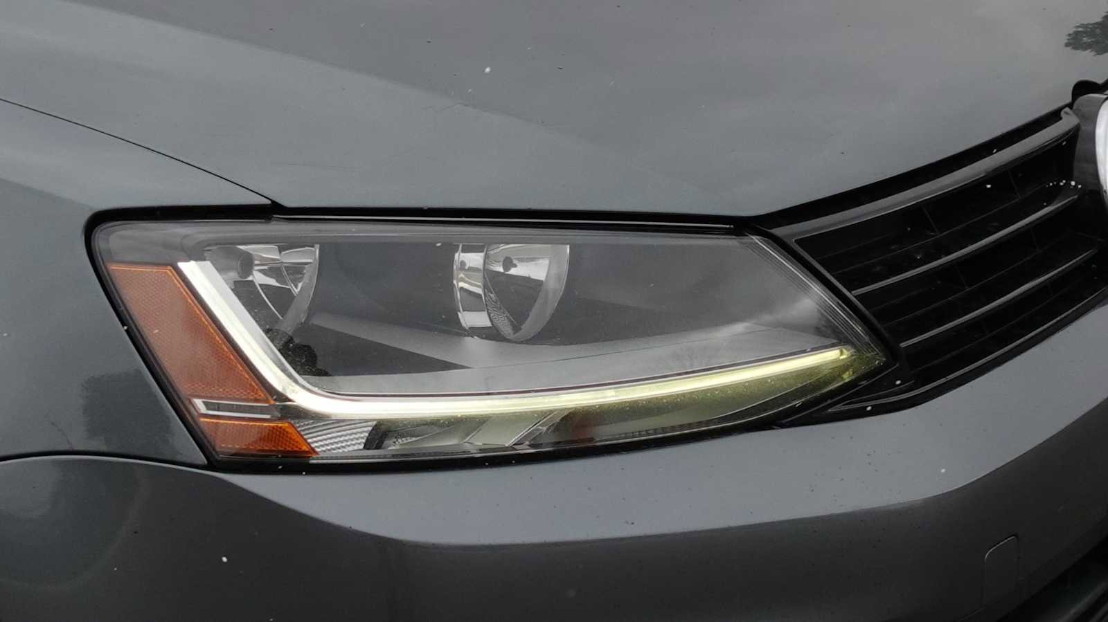 Used 2018 Volkswagen Jetta Sport image 14