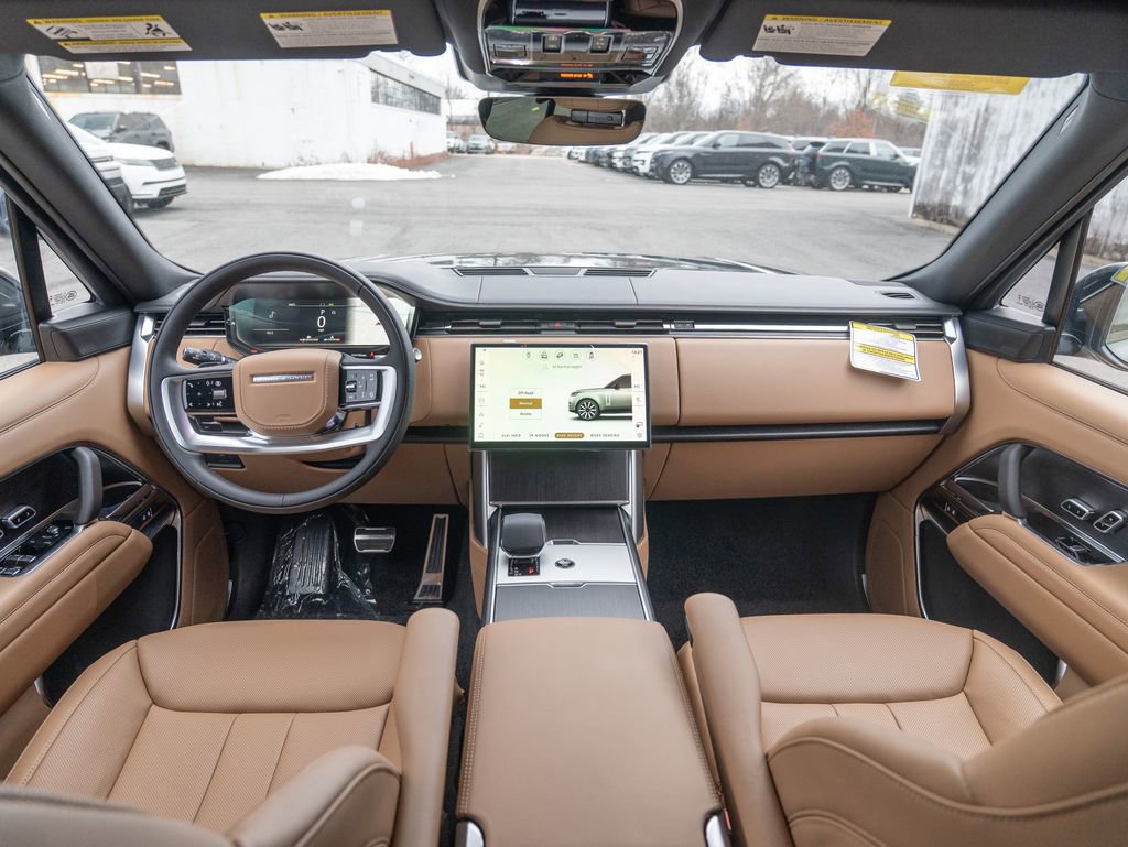 New 2026 Land Rover Range Rover SE image 16
