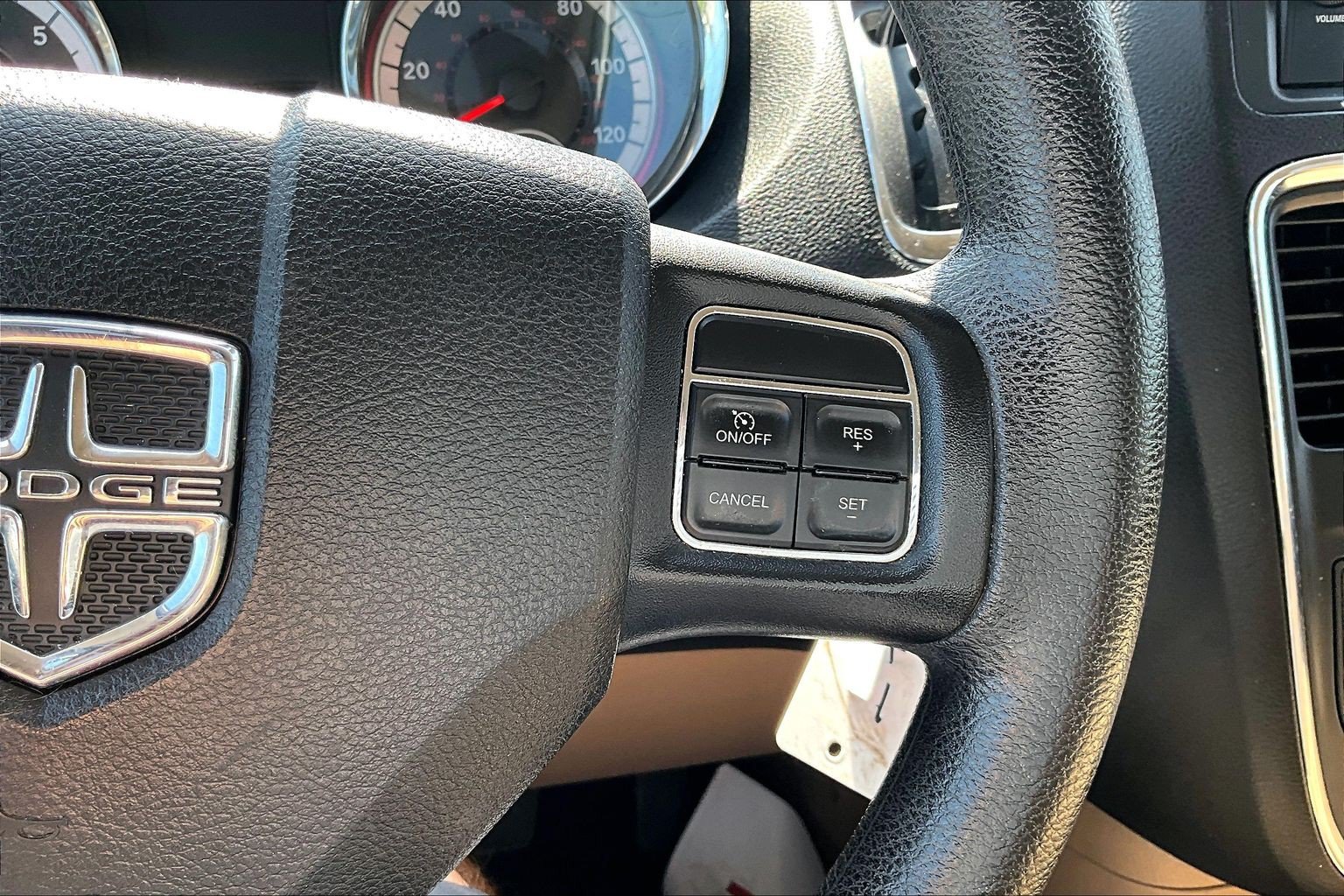 Used 2014 Dodge Grand Caravan SE w/ Quick Order Package 29E SE FWD image 23