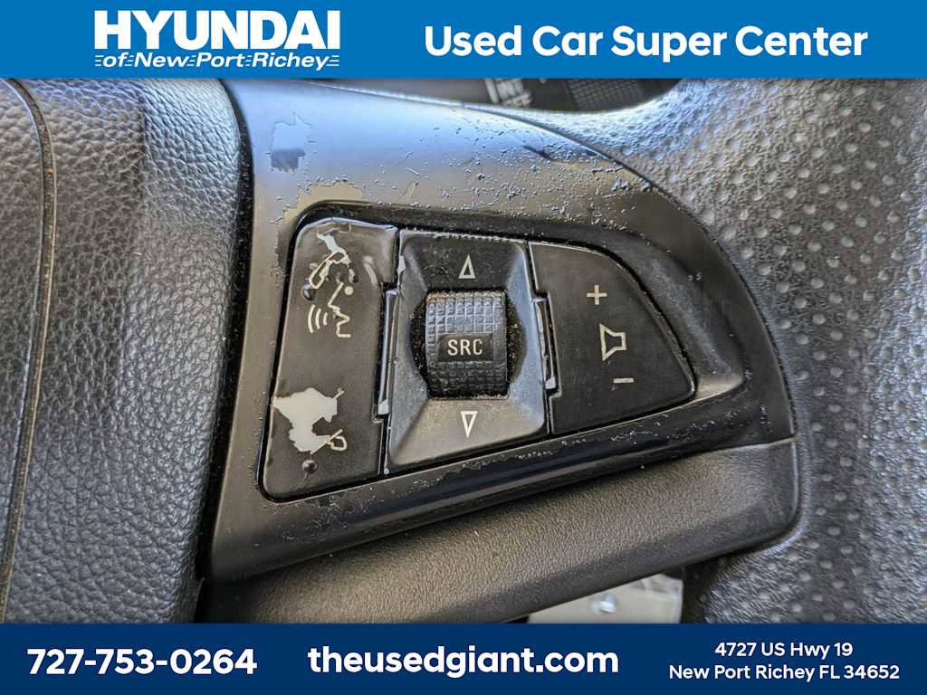 Used 2014 Chevrolet Cruze LS image 23