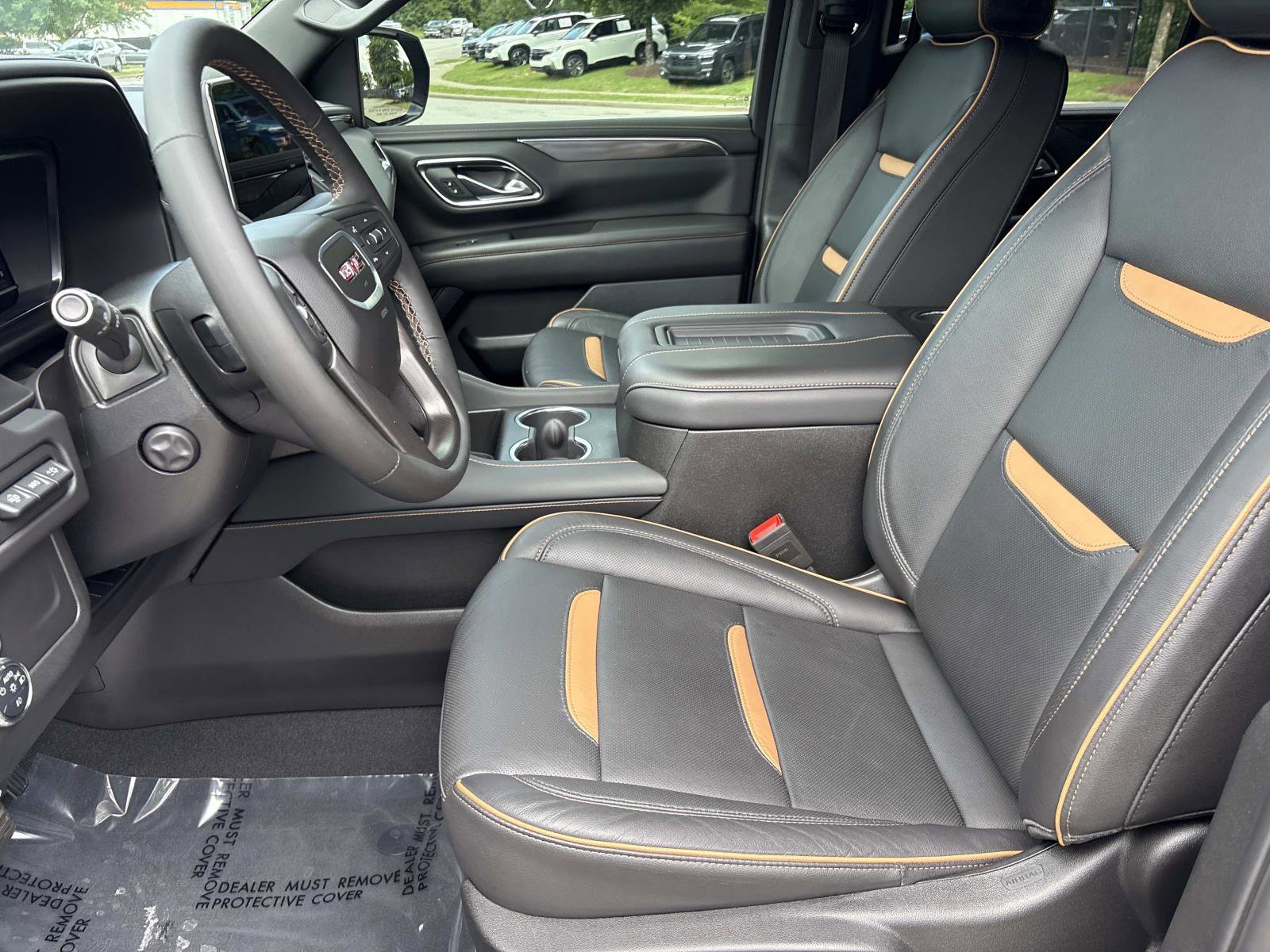 Certified 2024 GMC Yukon AT4 w/ Technology Package AWD/4WD image 15