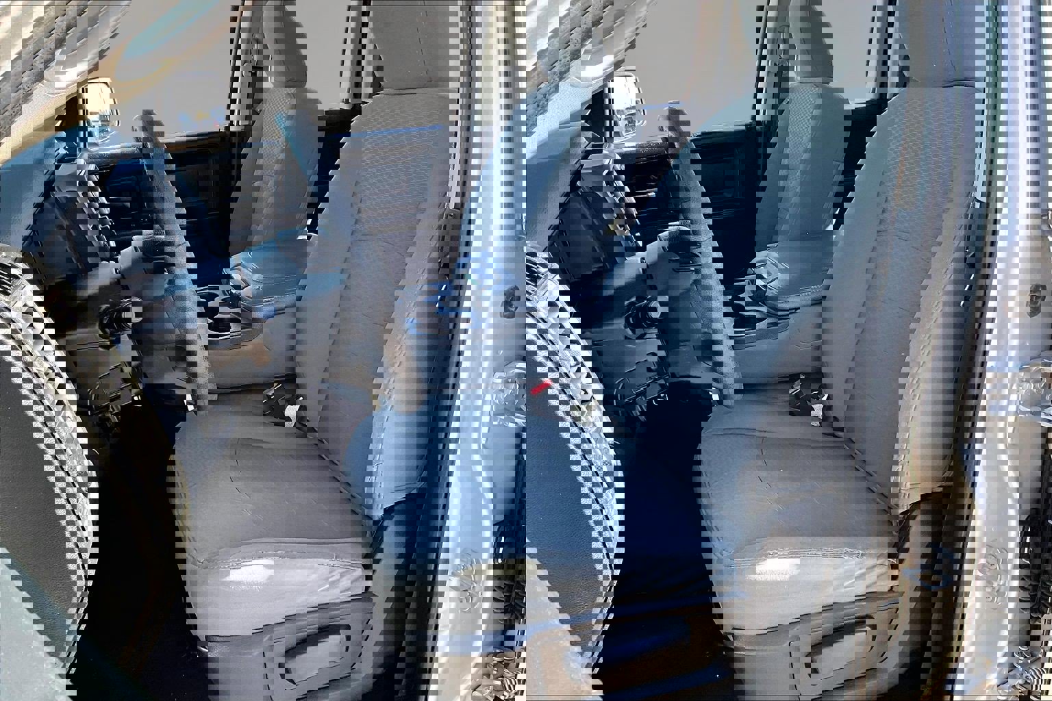 Used 2018 RAM 1500 Express RWD image 22