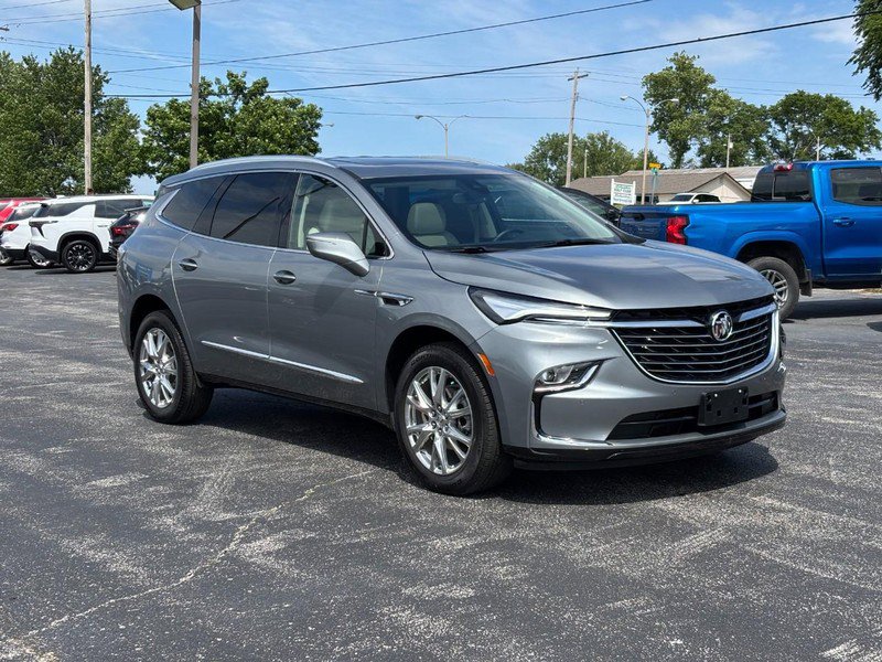 Certified 2023 Buick Enclave Essence w/ Experience Buick Package FWD image 7