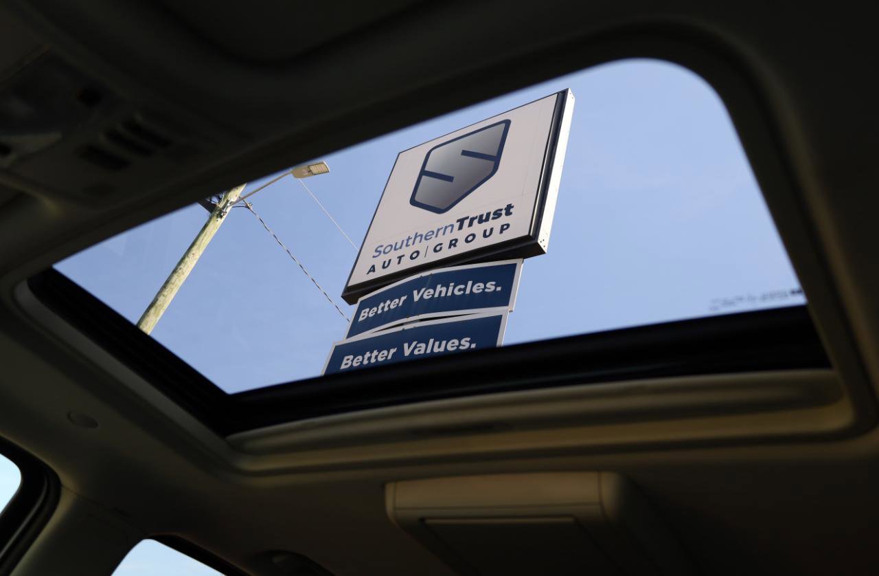 Used 2014 Cadillac Escalade Platinum image 14