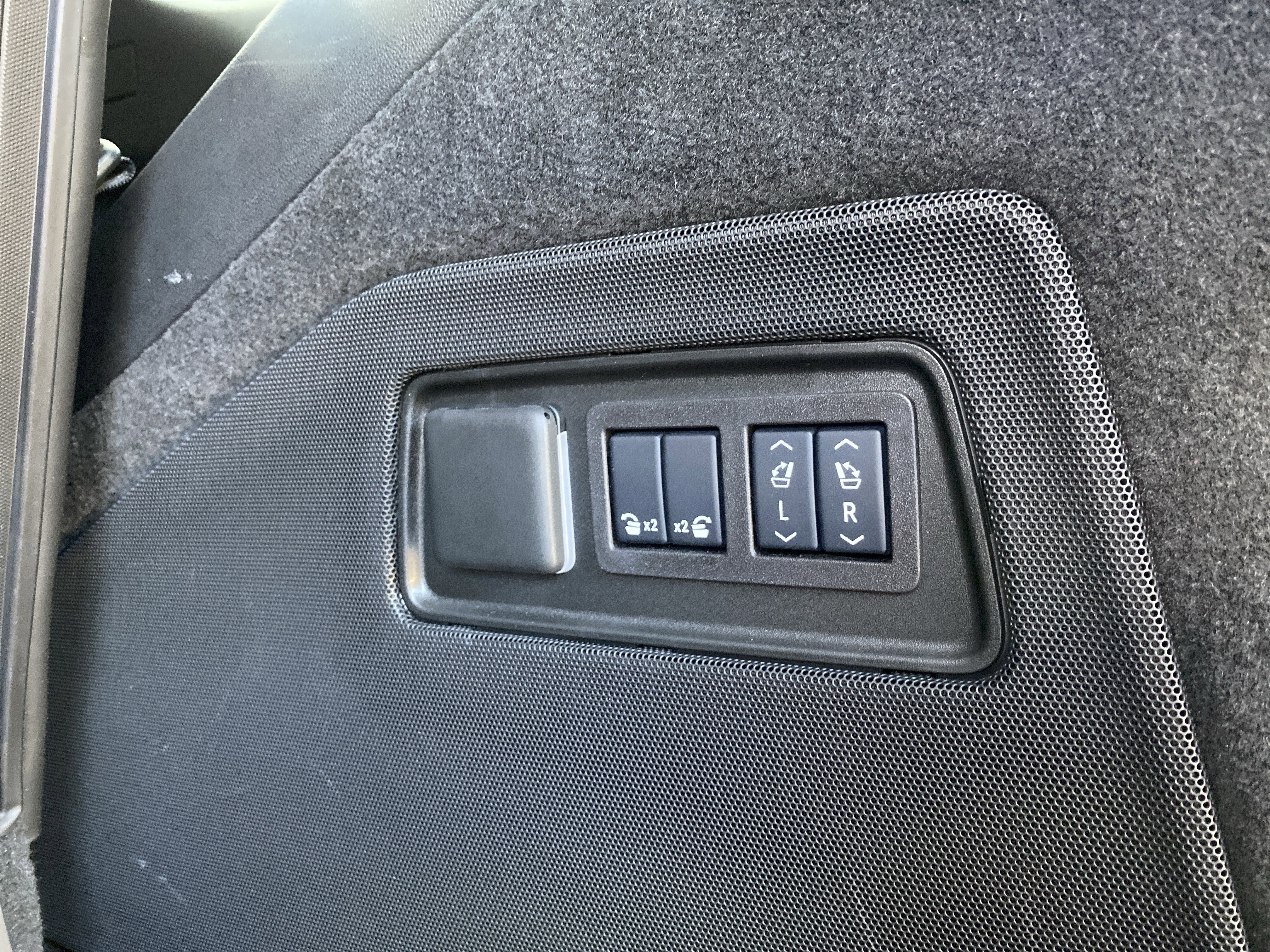 Used 2025 Cadillac Escalade V image 60