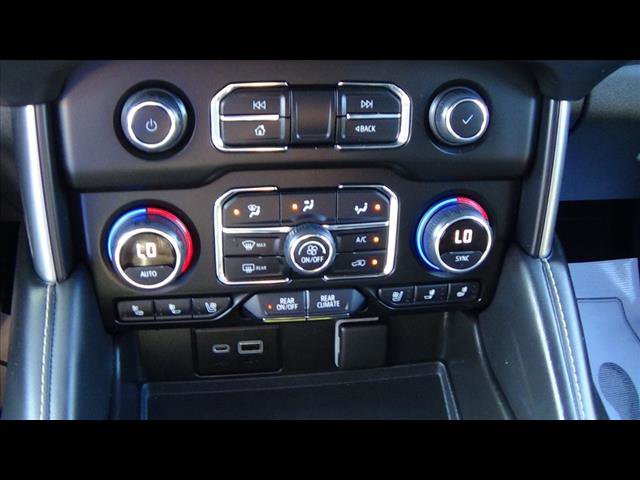 Used 2022 Chevrolet Suburban Premier image 30