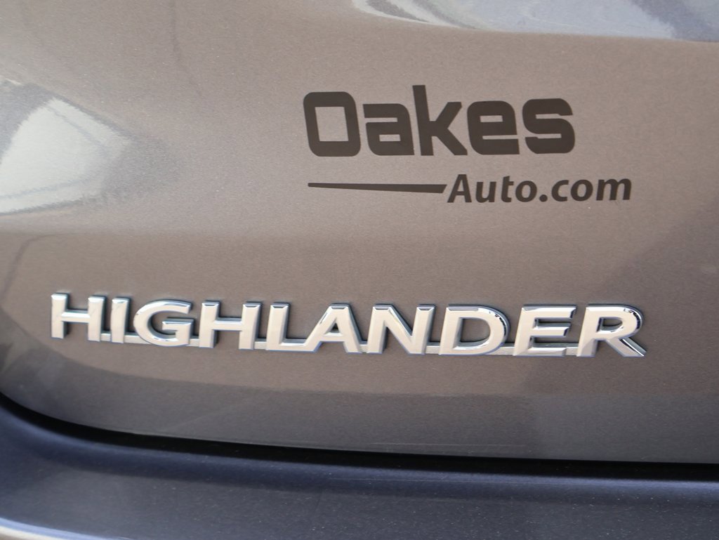 Used 2015 Toyota Highlander XLE image 20