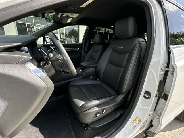 Certified 2023 Cadillac XT5 Luxury w/ LPO, Floor Liner Package image 19