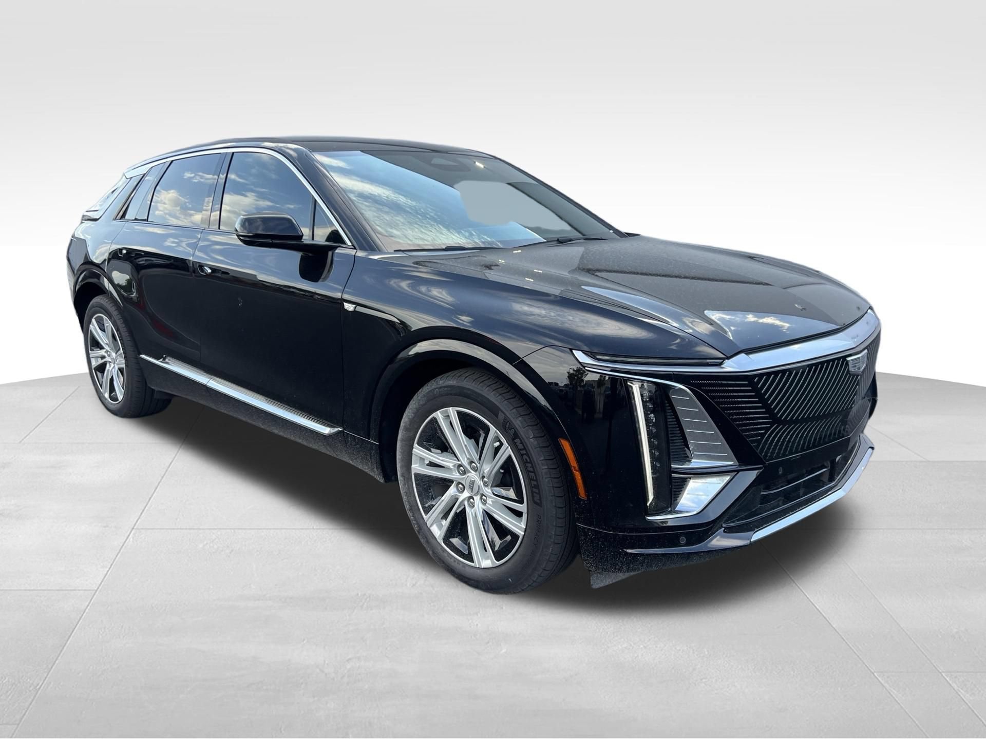Used 2024 Cadillac Lyriq Tech w/ LPO, Floor Liner Package RWD image 3