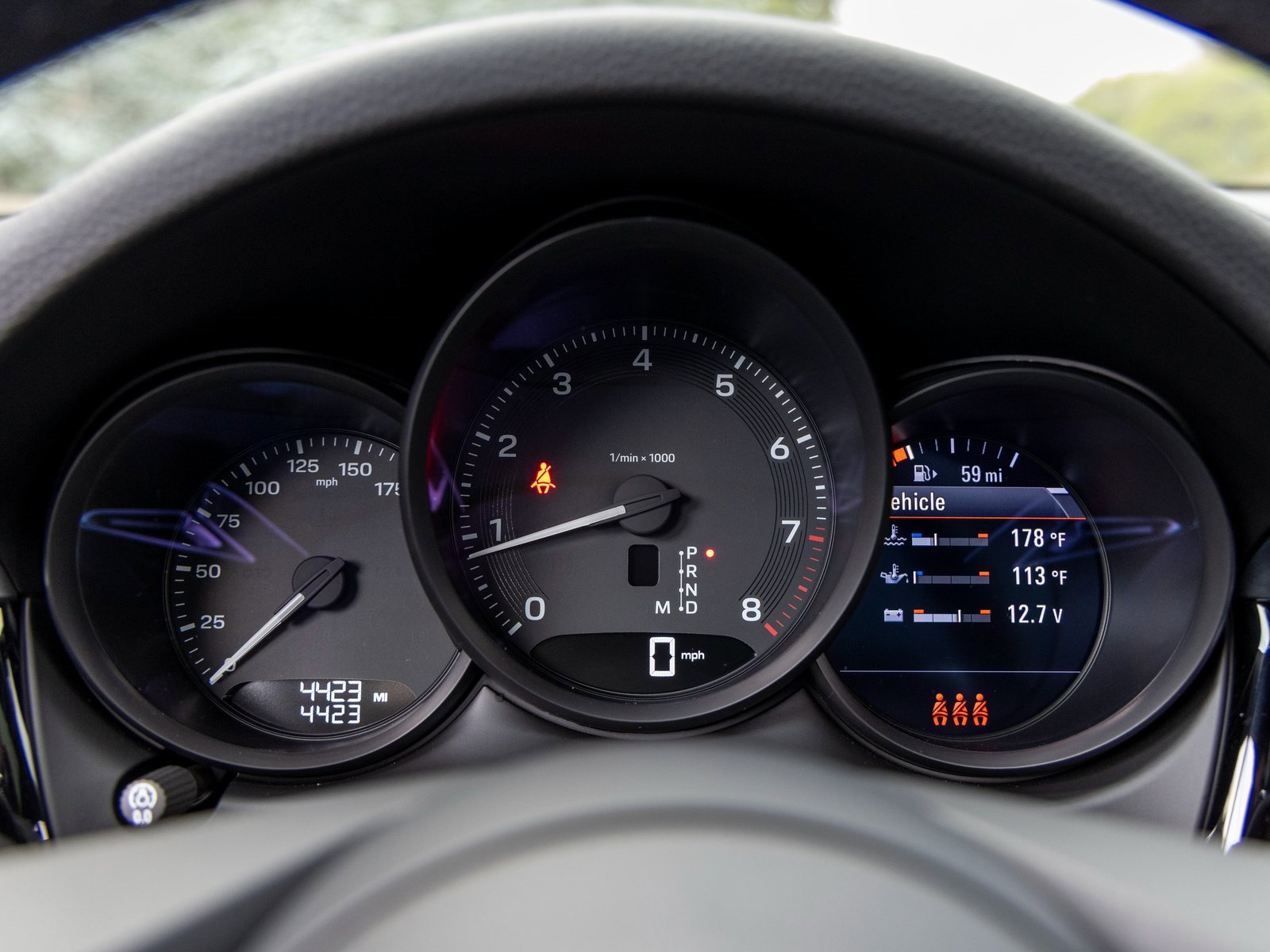 Certified 2025 Porsche Macan image 31