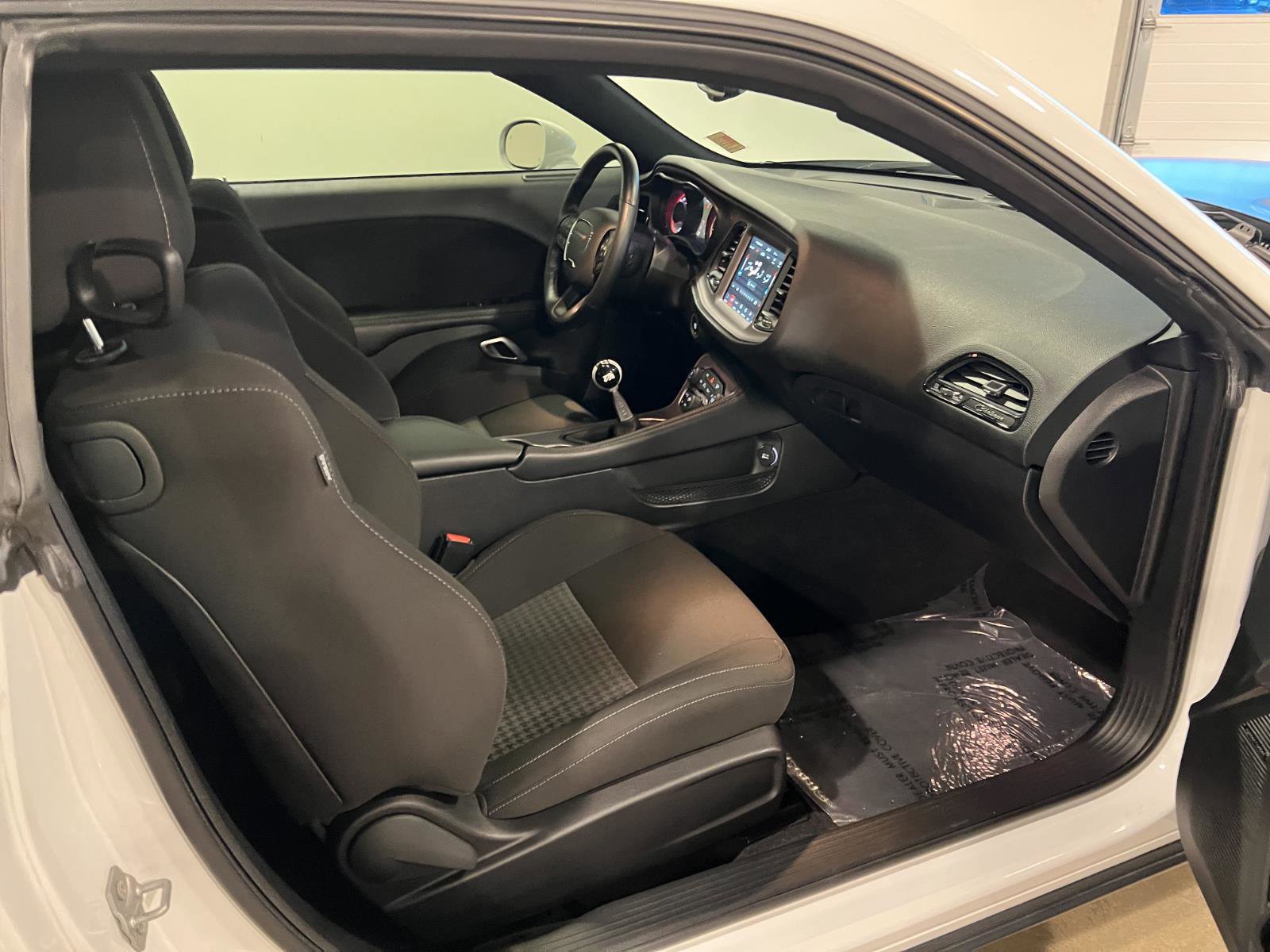 Used 2023 Dodge Challenger R/T w/ T/A Package image 32