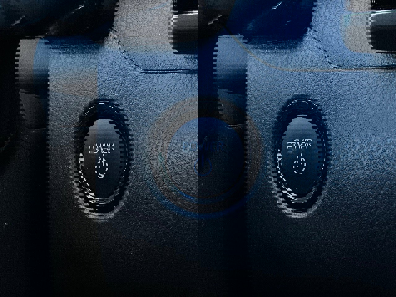 Used 2025 Toyota Camry LE image 27