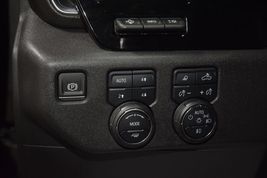 Used 2023 Chevrolet Silverado 1500 High Country w/ High Country Premium Package AWD/4WD image 37