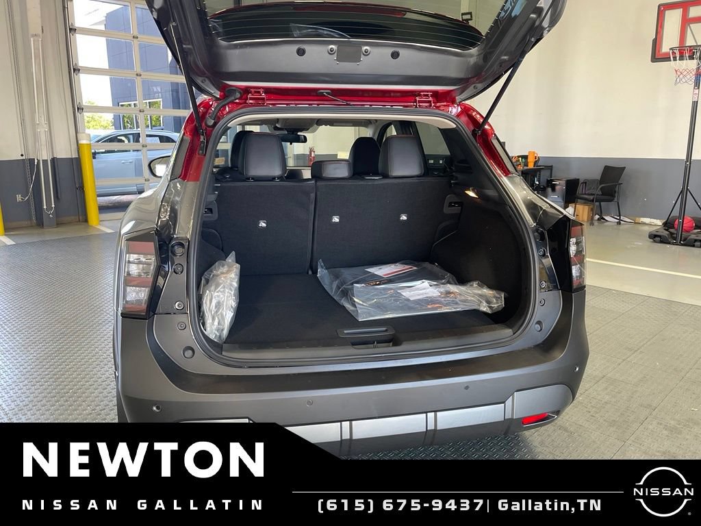 New 2026 Nissan Kicks SR FWD image 8