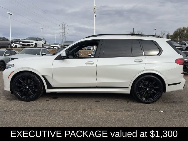 Used 2021 BMW X7 M50i w/ Executive Package AWD/4WD image 3