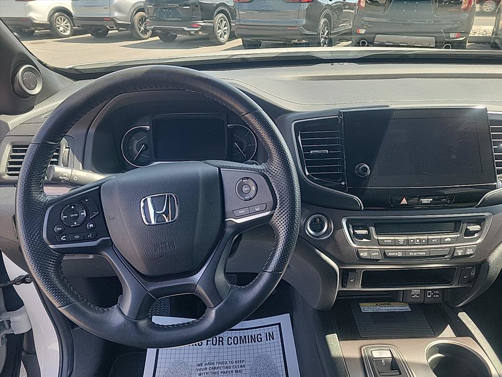 Used 2023 Honda Passport EX-L image 10