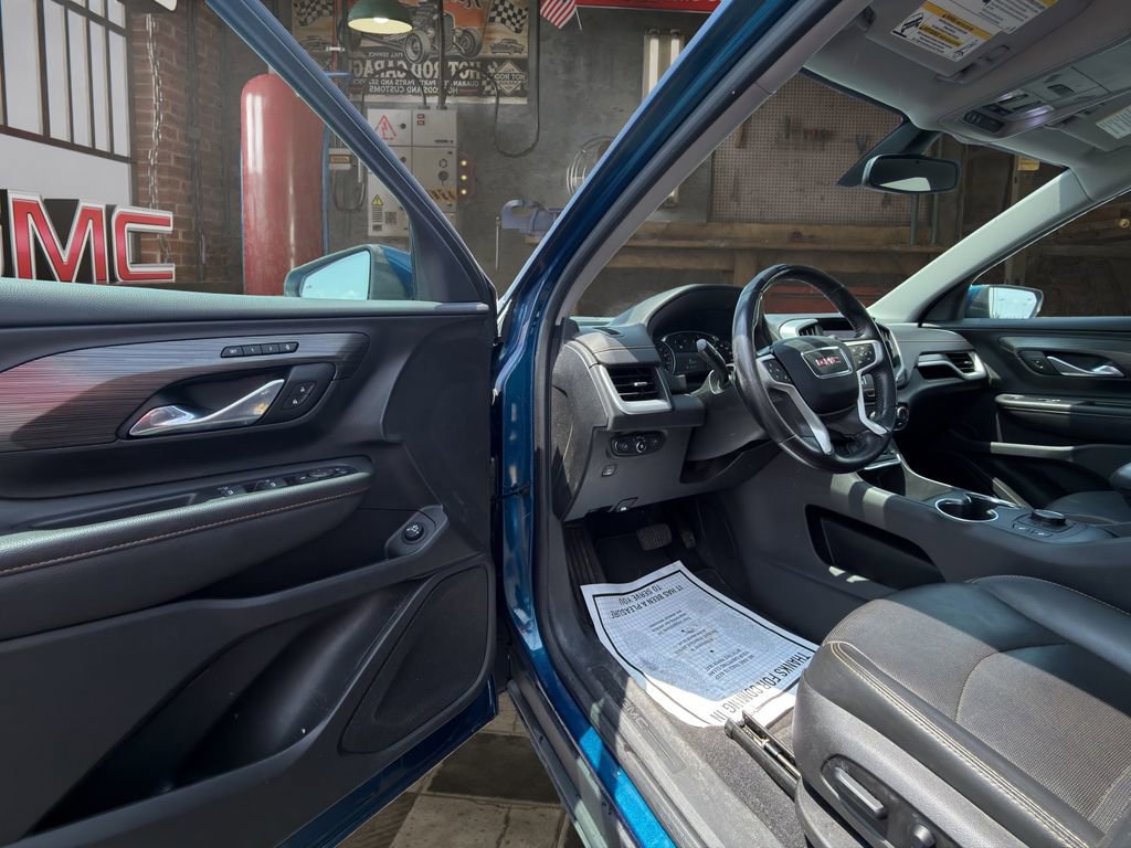 Certified 2019 GMC Terrain SLT w/ Preferred Package AWD/4WD image 16