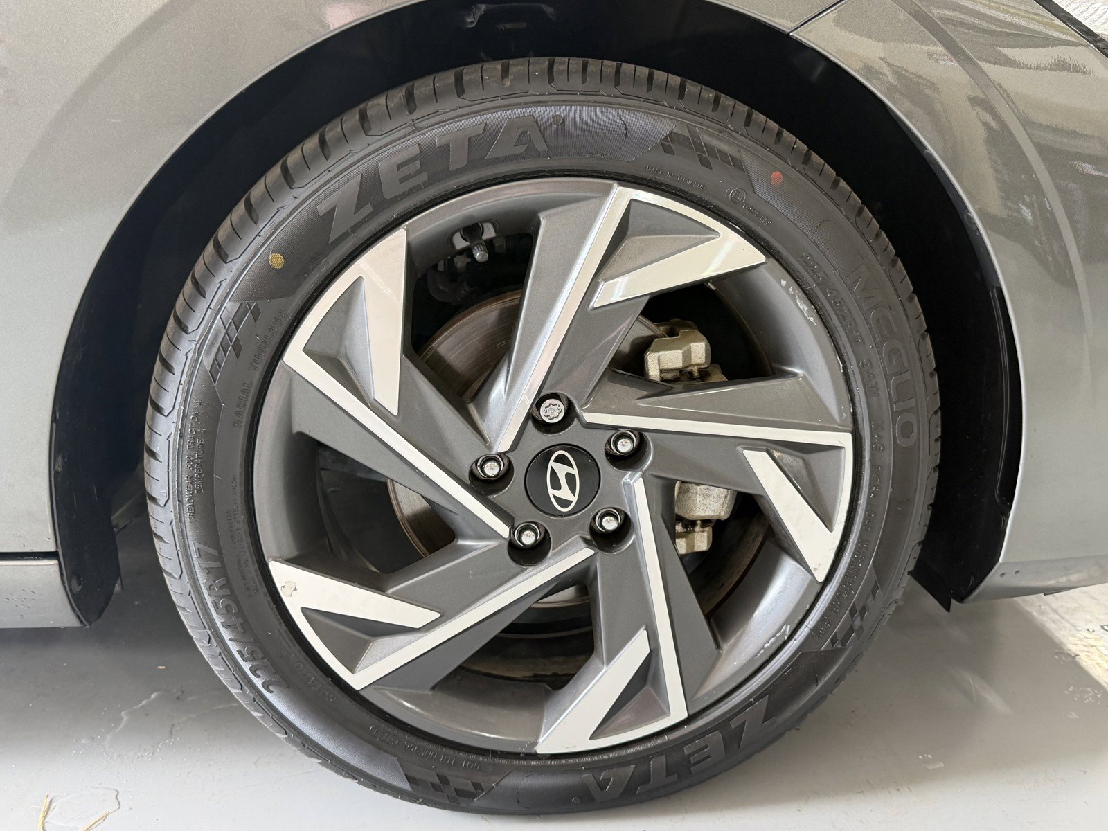 Certified 2024 Hyundai Elantra Limited FWD image 24