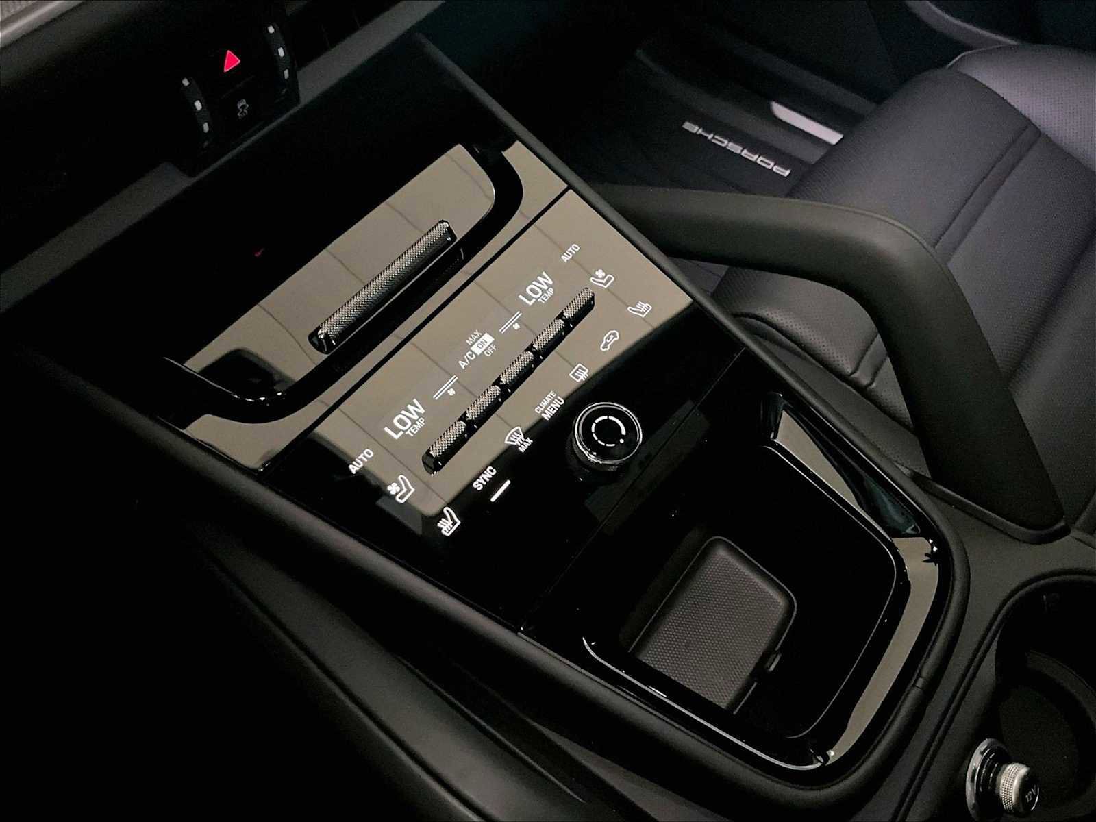 New 2026 Porsche Cayenne Coupe image 18