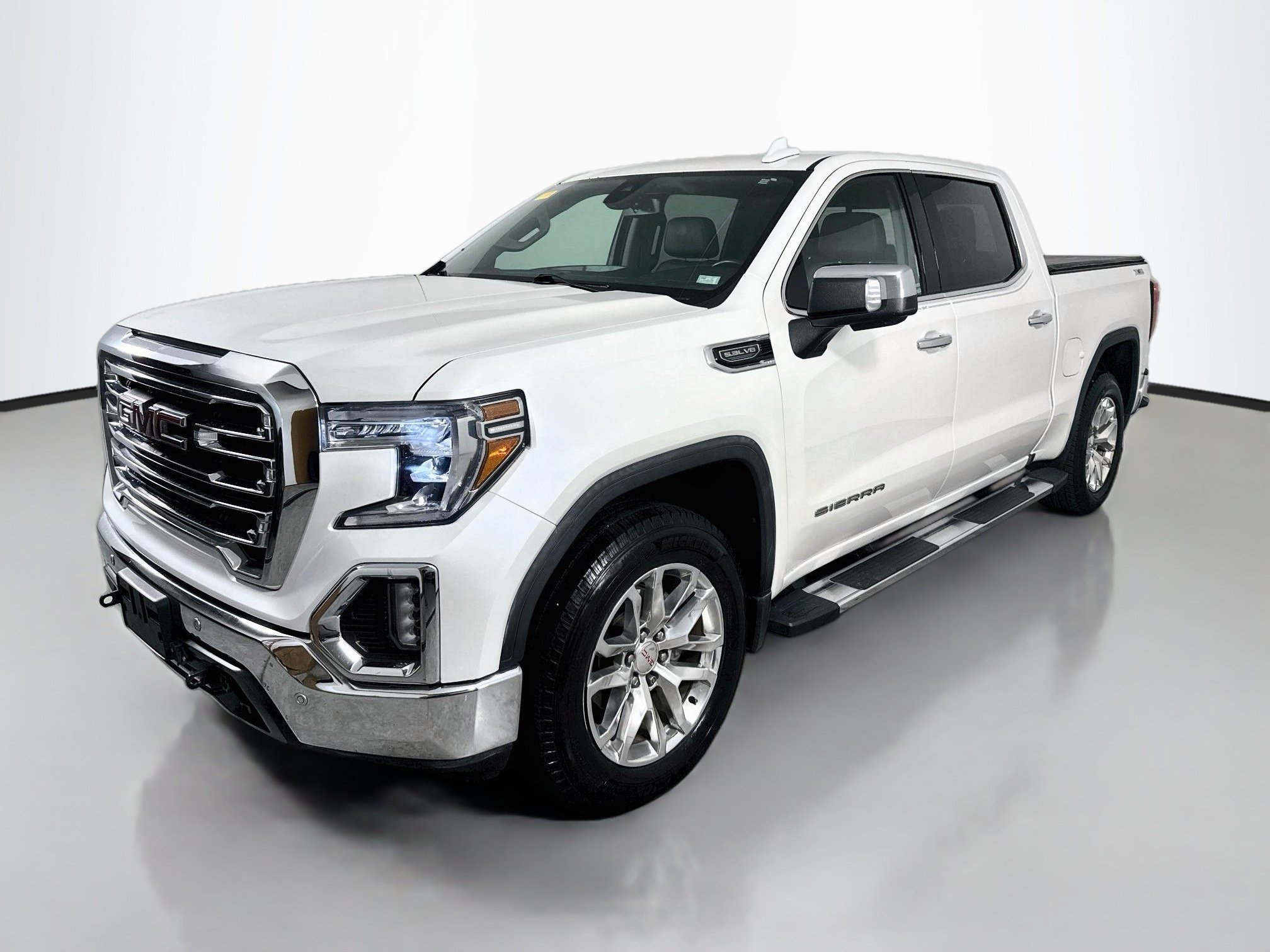 Used 2019 GMC Sierra 1500 SLT w/ SLT Premium Plus Package AWD/4WD image 3