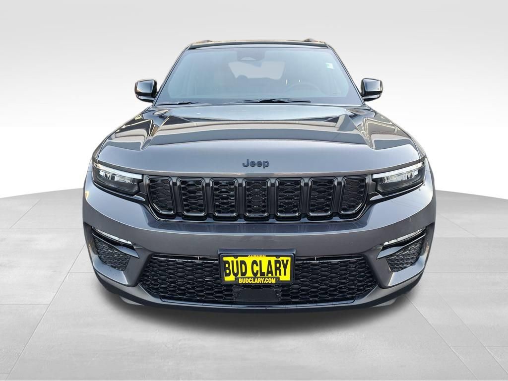 New 2025 Jeep Grand Cherokee Limited w/ MOPAR Finishing Package AWD/4WD image 9