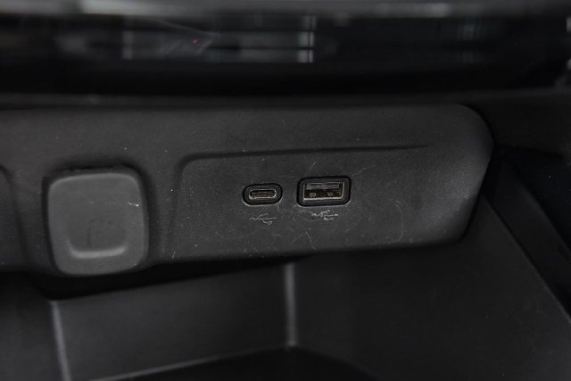 Used 2024 Chevrolet Trax LT FWD image 14