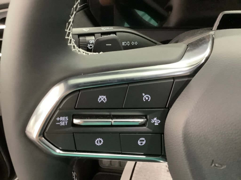 New 2026 Chevrolet Traverse Z71 w/ Enhanced Driving Package AWD/4WD image 16