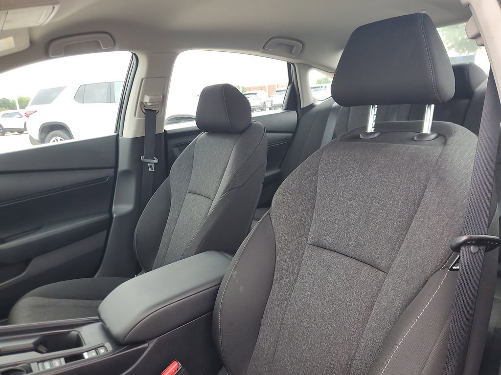 Used 2025 Honda Accord LX image 13