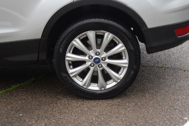 Used 2017 Ford Escape Titanium AWD/4WD image 29