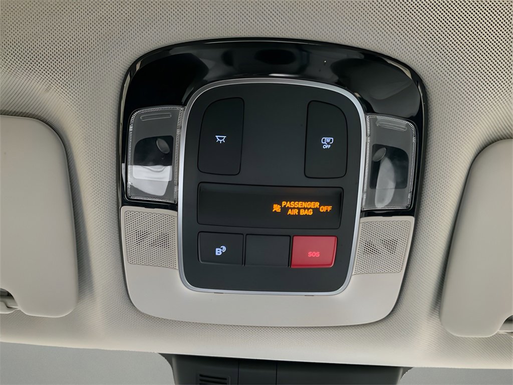 Certified 2025 Hyundai Tucson SE image 30