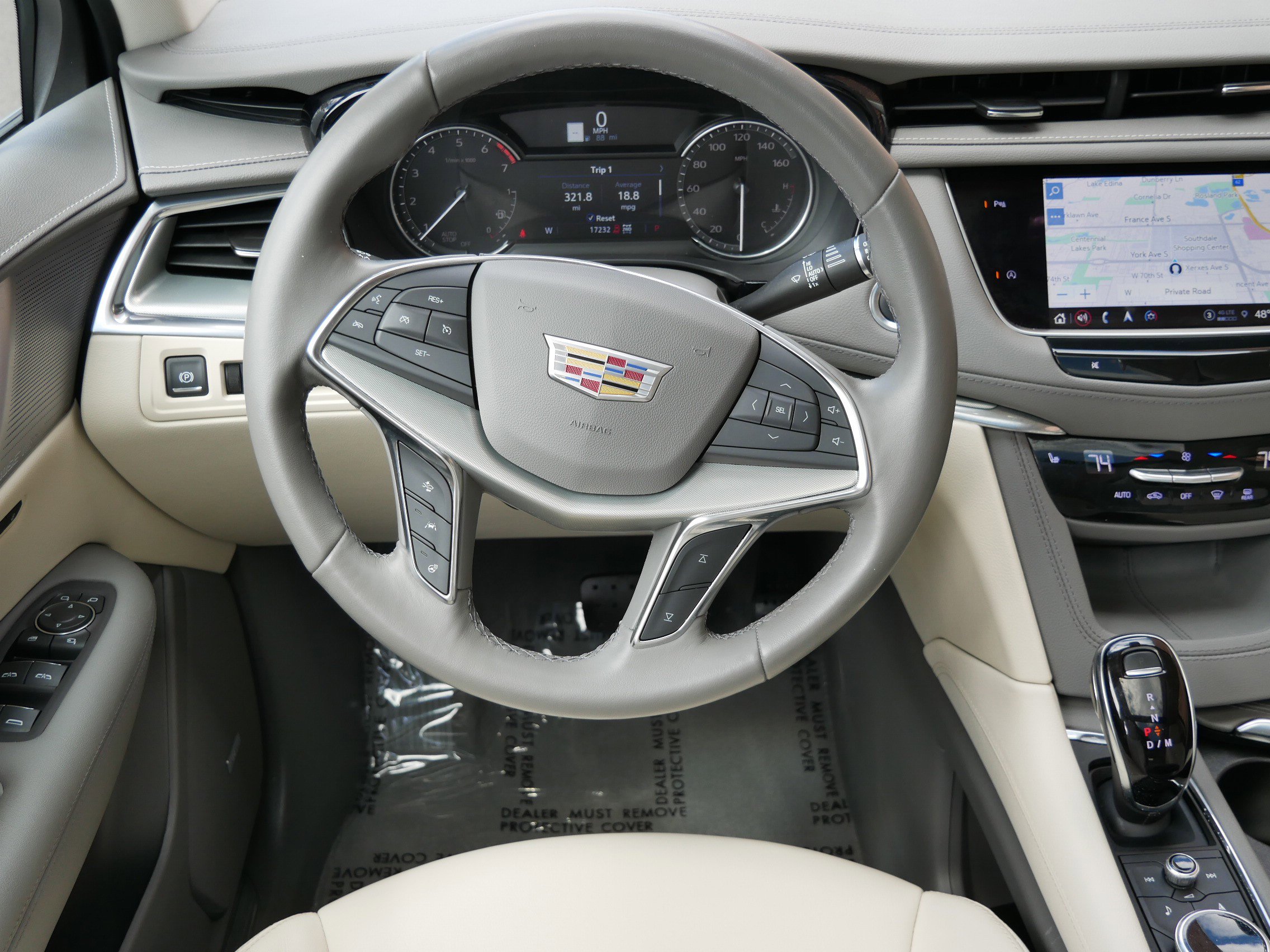 Certified 2022 Cadillac XT5 Premium Luxury w/ LPO, Floor Liner Package AWD/4WD image 15