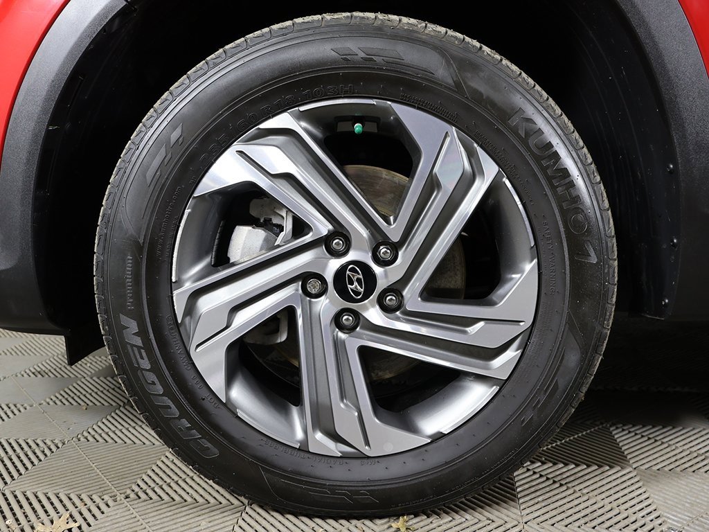 Certified 2023 Hyundai Santa Fe SEL image 18