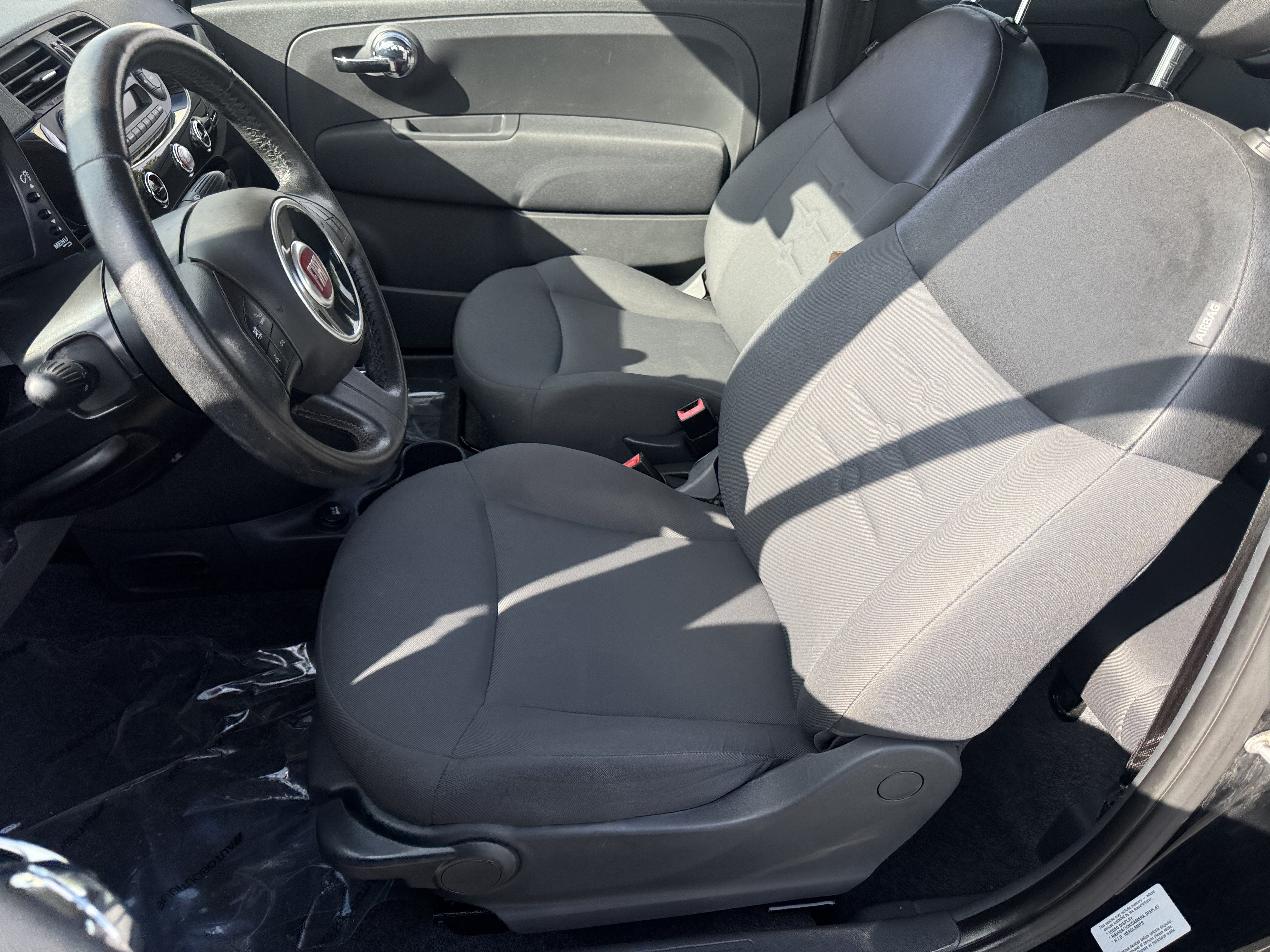 Used 2015 FIAT 500 Pop FWD image 8