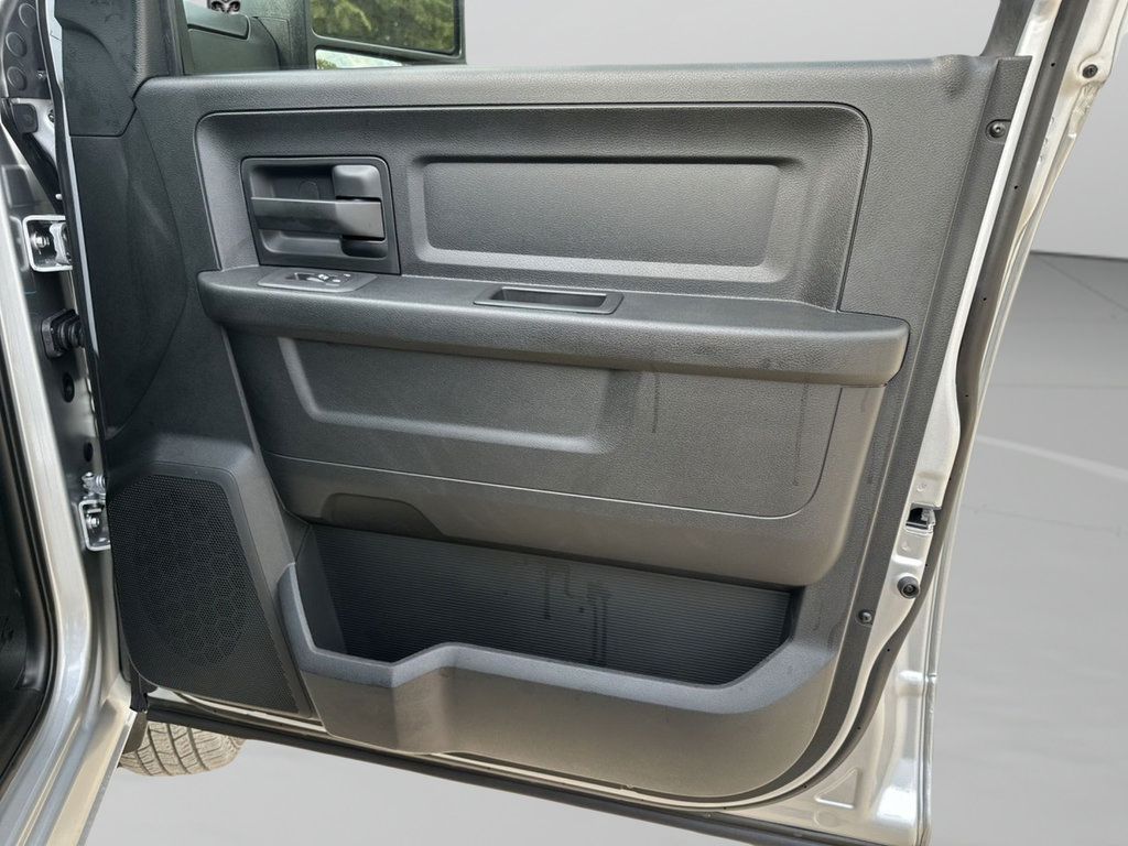 New 2027 RAM 3500 Tradesman AWD/4WD image 37