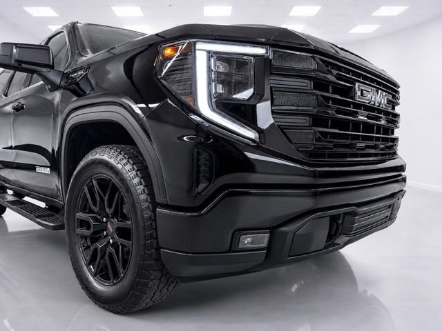 Used 2024 GMC Sierra 1500 Elevation w/ LPO, Elevation Black Package AWD/4WD image 14