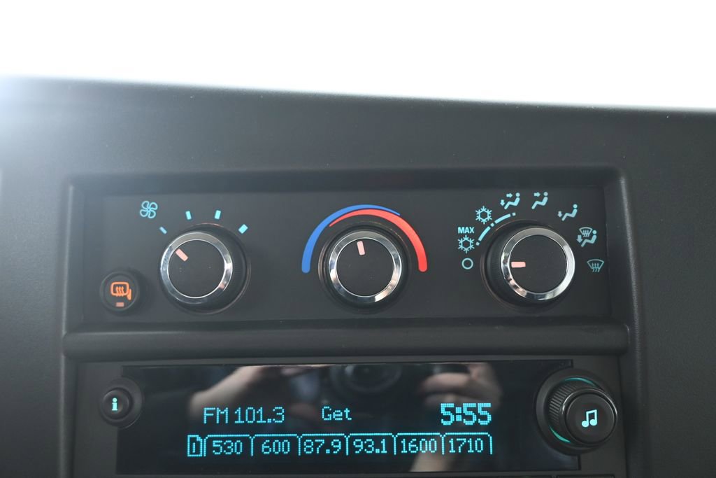 New 2026 Chevrolet Express 3500 image 27