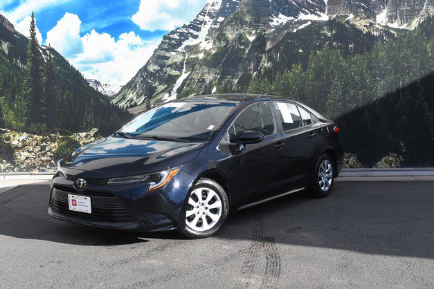 Certified 2025 Toyota Corolla LE image 6