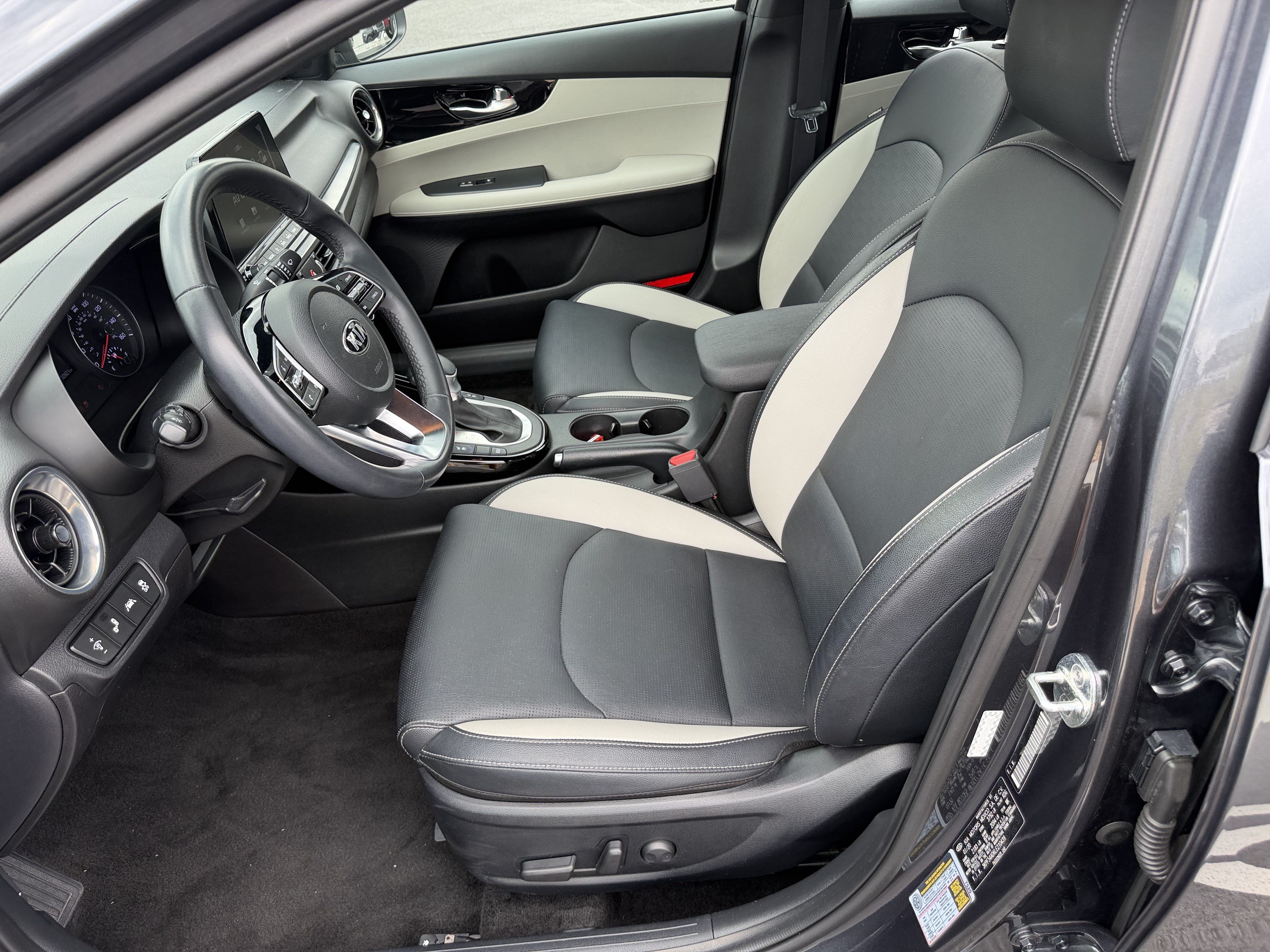 Used 2020 Kia Forte EX FWD image 7