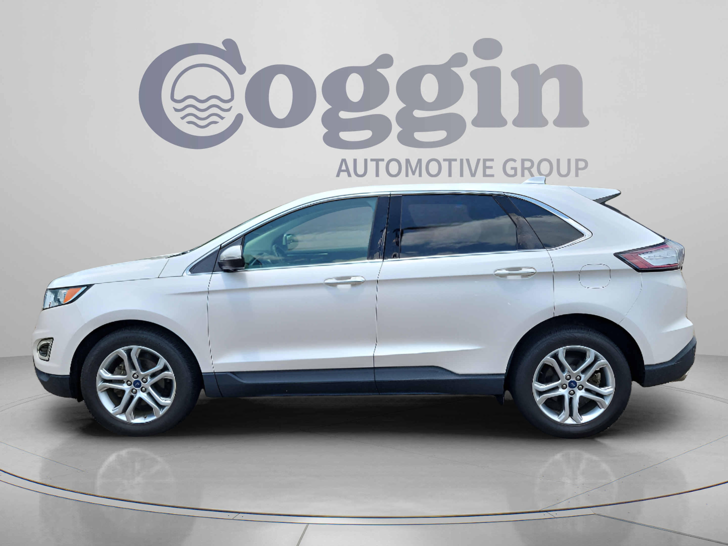 Used 2018 Ford Edge Titanium FWD video 2